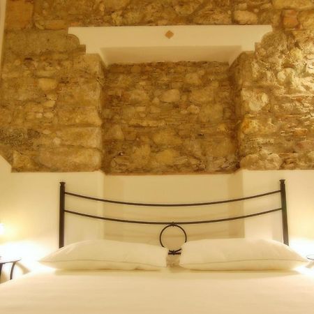 Incantevole E Storico Appartamento In Pieno Centro Taormina Eksteriør bilde