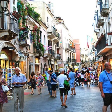 Incantevole E Storico Appartamento In Pieno Centro Taormina Eksteriør bilde