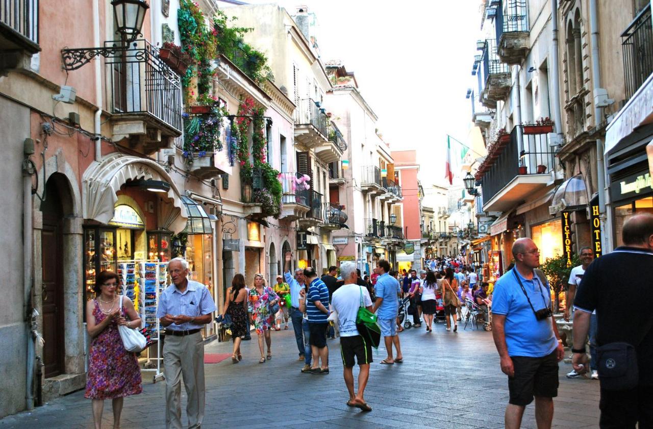Incantevole E Storico Appartamento In Pieno Centro Taormina Eksteriør bilde